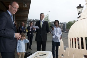 Felicitaties voor Klaas Knot (foto Govert Driessen)